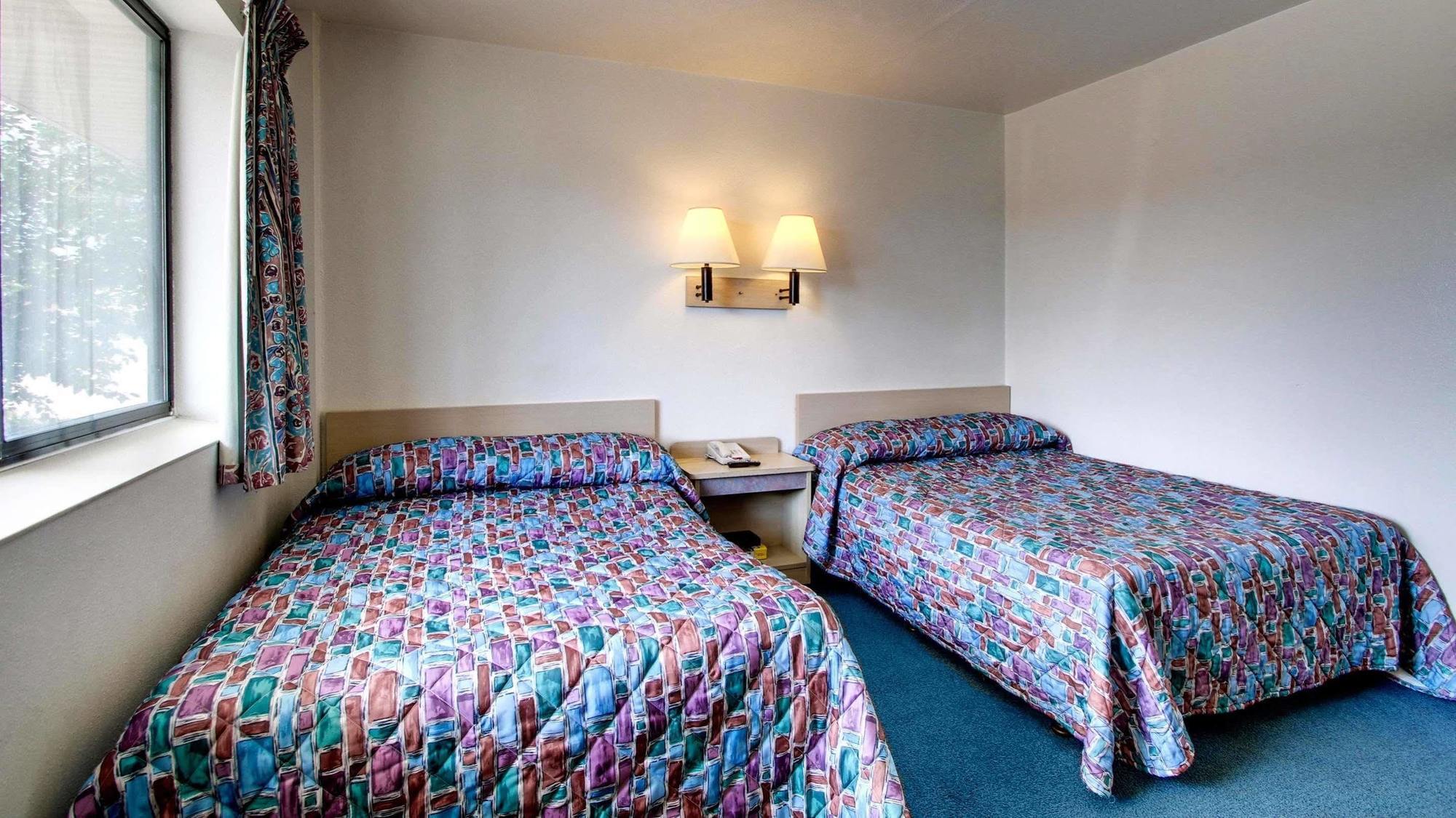 Quality Inn & Suites Des Moines Airport Exteriör bild